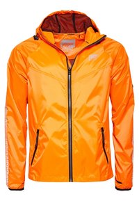 Veste à capuche orange vif avec des détails de fermeture éclair et de poches noires, logo Superdry Sport sur la poitrine et la manche.