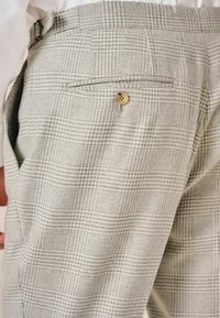 Next ITALIAN CHECK - REGULAR FIT - Pantalon de costume - natural
