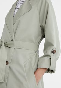 Stradivarius Trench - light green