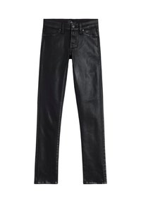 Czarne dżinsy o wąskim kroju wykonane z gładkiego denimu, z przednimi kieszeniami i zapięciem na guzik. Materiał ma delikatny połysk.