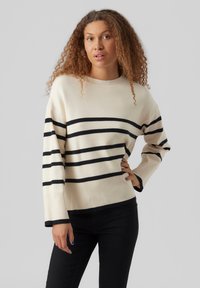 Vero Moda - VMSABA LS O-NECK STRIPE GA NOOS - Svetr - birch/black Miniatura obrázku 1