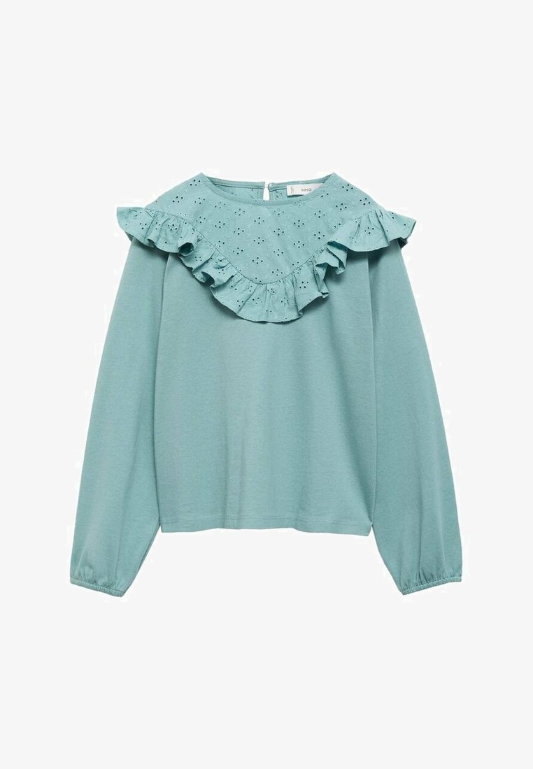 Svetr s dlouhým rukávem v jemně tyrkysové barvě s volánovým krajkovým designem na výstřihu a nařasenými manžetami, vyrobený z měkkého materiálu.