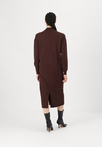 Thumbnail Image 4