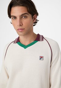 Fila APPAREL MOLINAZZO REGULAR - Långärmad tröja - egret