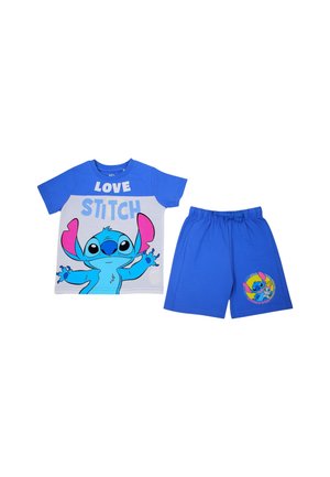 Tenue bleue pour enfant avec un T-shirt mettant en scène le personnage Stitch et le texte « Love Stitch », assortie à un short bleu avec un imprimé Stitch.