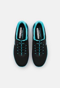 Skechers Wide Fit SUMMITS - Sapatilhas - black/turquoise