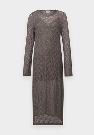 Lacekjole i mørkegrå med lange ærmer, med et blomsterdesign og en tætsiddende form, designet til at nå midt på læggen. Gennemsigtig tekstur.