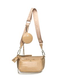 Borsa beige con texture a coccodrillo, dotata di una tracolla a catena, un pochette rotondo rimovibile e un'ampia tracolla stampata. Presenta una chiusura con zip e dettagli con logo.