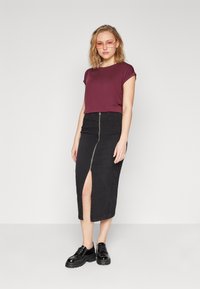 Vero Moda VMAVA PLAIN - Paprasti marškinėliai - port royale