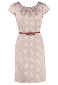 Abito beige a pois con silhouette aderente, maniche corte, scollatura plissettata e una cintura marrone in vita. Materiale in cotone liscio.