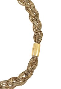 Nahaufnahme einer goldenen geflochtenen Kettenhalskette mit einem polierten goldenen Verschluss, der mit "BREIL" graviert ist, vor einem weißen Hintergrund.