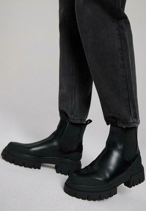 ALIZ - Botki na platformie