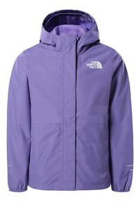 Lila vattentät jacka med huva, elastiska ärmslut och reflekterande detaljer. "The North Face"-logotypen visas på övre vänstra sidan.