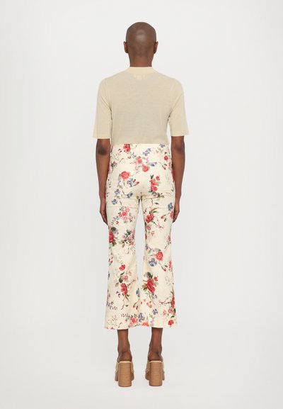 WEEKEND MaxMara CADMIO - Püksid - ivory