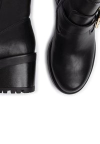 Versace Jeans Couture Enkellaarsjes met plateauzool - noir