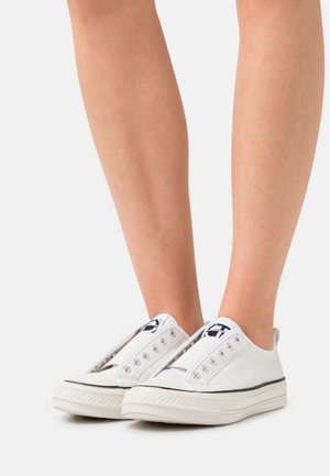 TWINSET, Chaussons - white