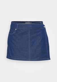 Jeanskjørt i mørkeblått med hvite sømmer, med en frontlomme og metalldetalj på midjen. Klassisk A-formet fasong.