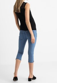 Zalando Essentials Maternity Šortky - light blue