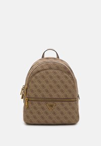 Zaino in tessuto marrone con motivo, dalla forma arrotondata, con dettagli in metallo dorato e una tasca frontale con zip. Presenta una maniglia superiore e spallacci regolabili.