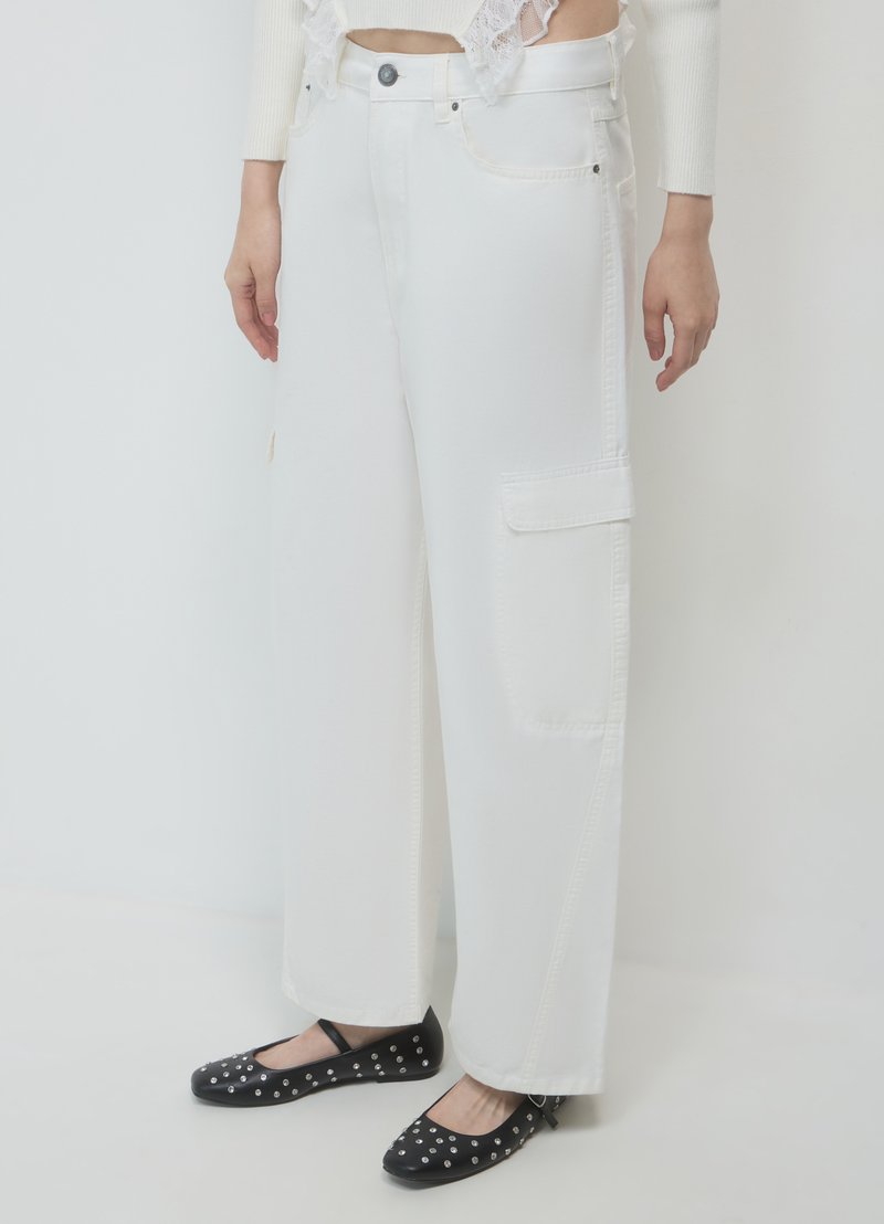 Calliope Pantaloni cargo - bianco lana