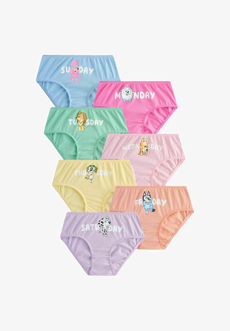 Sept paires de sous-vêtements colorés pour enfants, chacune étiquetée avec un jour de la semaine et présentant un personnage de chien de dessin animé.
