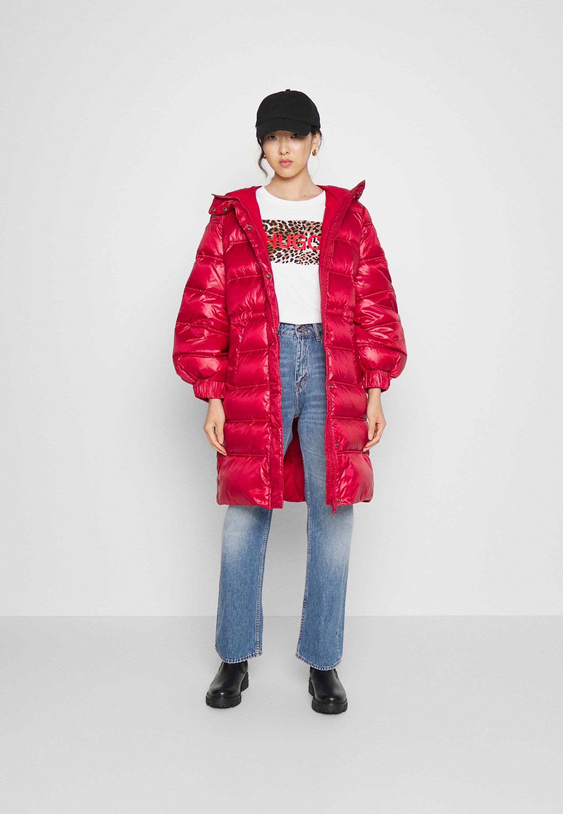 TWINSET LUNGO ULTRALIGHT CON CAPPUCCIO - Abrigo de plumas - lampone  scuro/rojo - Zalando.es