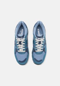 Diadora N902 UNISEX - Trainers - dark denim /faded denim