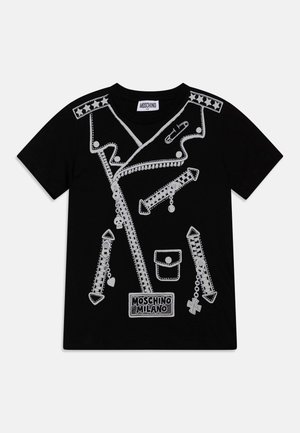 Czarna koszulka dla malucha z białym nadrukiem graficznym przedstawiającym zamki błyskawiczne, agrafkę, kieszeń, gwiazdki oraz logo "Moschino Milano".