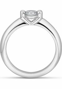 Solitärring aus poliertem Weißgold mit einem rundgeschliffenen, klaren Diamanten, der in einer glatten Fassung und einer Krappenfassung, die den Stein anhebt, präsentiert wird.