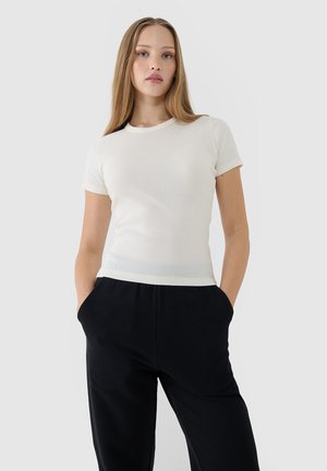 4F, - T-shirt basic