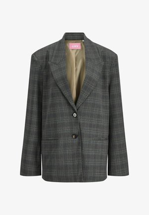 Tamno sivi sako s kariranim uzorkom, sodrezanim reverima, dva dugmeta, prednjim džepovima sa preklopom i bež unutrašnjim oblogom.