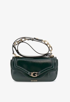 Bolso cruzado de charol verde con cadena de tono dorado, detalles curvados y logo "G" grabado en la parte frontal.