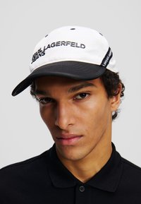 Karl Lagerfeld Jeans TAPE - Šiltovka - white