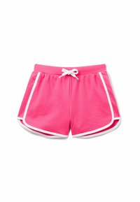 Shorts de sport roses avec une texture douce, cordon blanc et bordure, poches latérales et coupe ample conçue pour le confort et le mouvement.