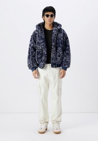 GAP STRAIGHT CARGO PANT - Cargobyxor - chino