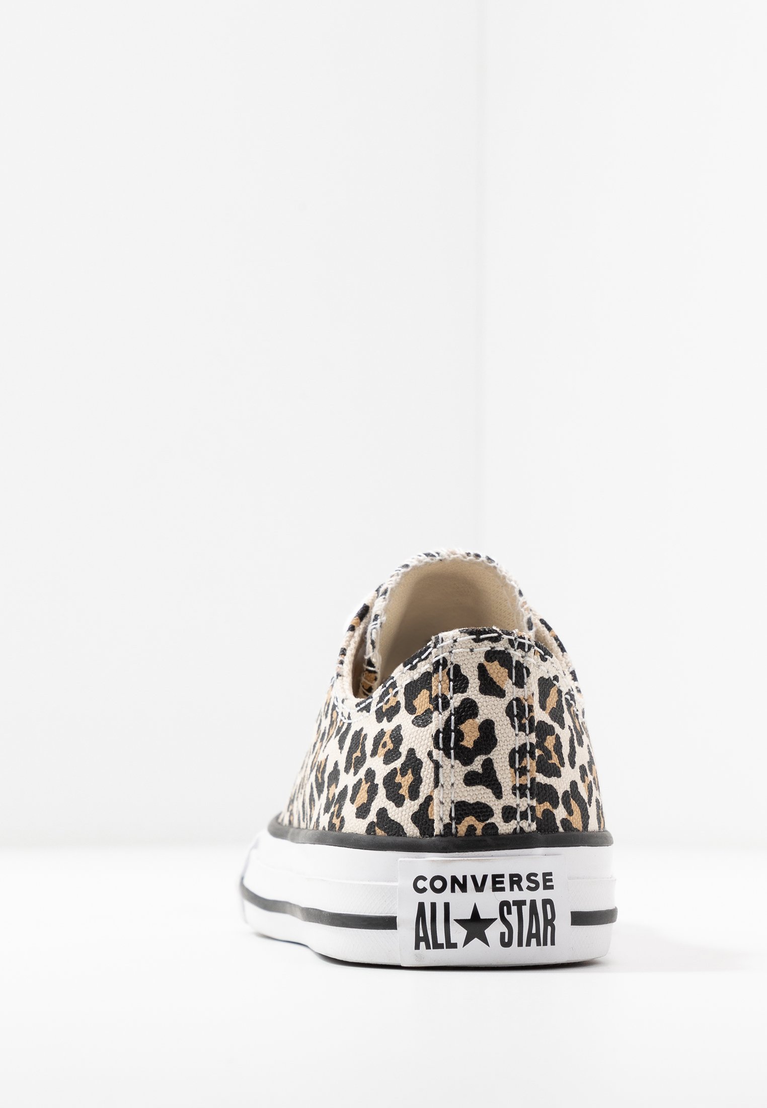 converse leopard basse
