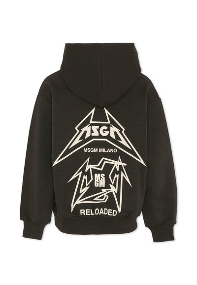 Czarna bluza z kapturem wykonana z mieszanki bawełny, z dużymi białymi grafikami logo na plecach z kanciastymi wzorami i wyraźnym tekstem.