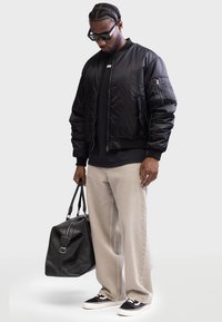 Redefined Rebel TRACE JACKET - Blusão aviador - black