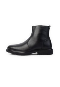 Klassikalised poolsaapad - nero