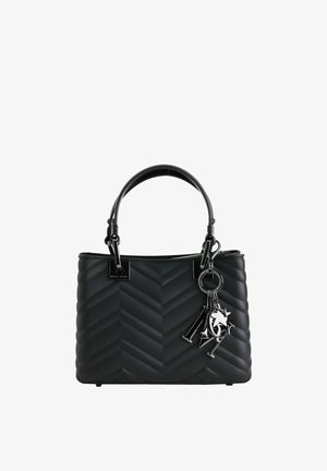 Sac à main noir matelassé avec motif chevron, texture lisse, double poignées noires et détails en métal argenté avec porte-clés.