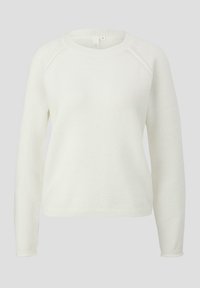 Witte, zachte gebreide trui met een ronde halslijn, lange mouwen en geribde manchetten. Heeft raglan naden en een gladde textuur. Maatlabel zichtbaar.