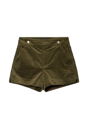 Pantalones cortos de pana en color verde oliva, con dos bolsillos frontales, botones decorativos en la parte delantera y un dobladillo con aberturas a cada lado para facilitar el movimiento.