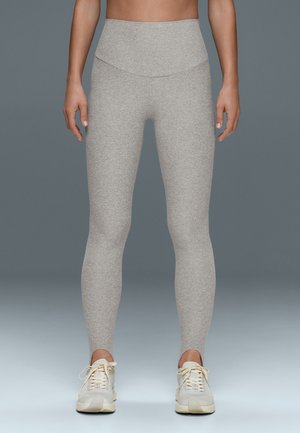 OYSHO, COMFORTLUX SUPER HIGH RISE HEATHERED ANKLE-LENGTH LEGGINGS - Leggings - grey