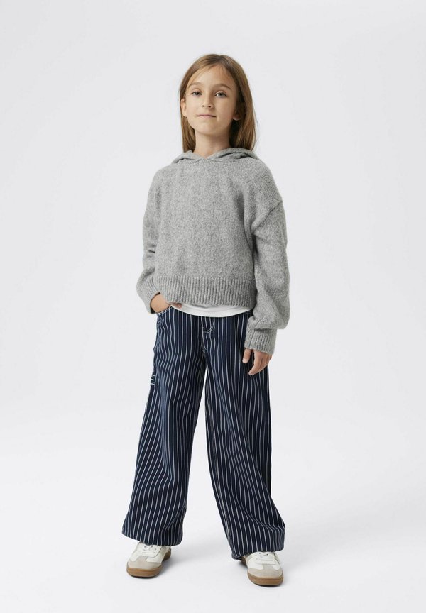 BOXY FIT - Strickpullover