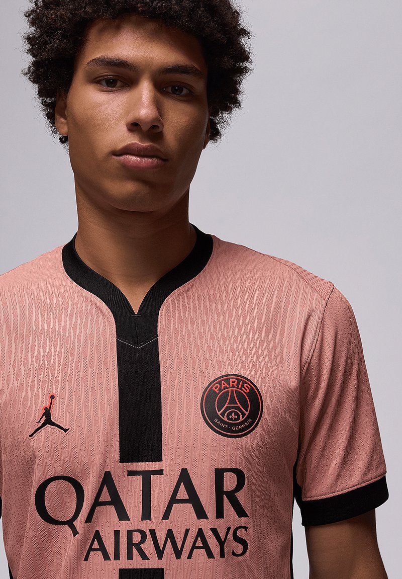 Nike Performance PARIS ST GERMAIN NIKE ADV JERSEY SHORT SLEEVES MATCH THIRD - Futbola krekls - rust pink black