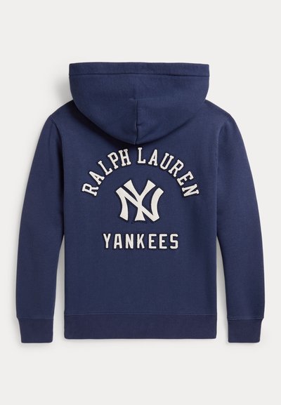 Felpa con cappuccio blu navy, con testo e logo Ralph Lauren e Yankees bianchi ricamati sul retro.