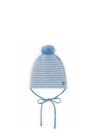 Bonnet tricoté bleu clair avec des rayures blanches, un pompon sur le dessus et des cordons à la base pour le maintenir. Présente un petit logo en accent.