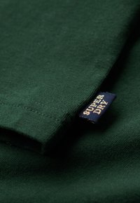 Superdry & Co - T-shirt z nadrukiem