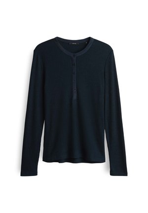 Donkerblauw ribbel langemouwen shirt met ronde halslijn en vijf knopen, gemaakt van zachte stof, weergegeven op een witte achtergrond.