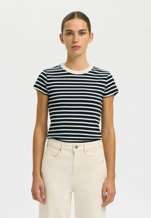 - T-shirt z nadrukiem